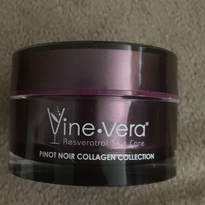 Vine Vera Pinot Noir Phyto Silk Mask